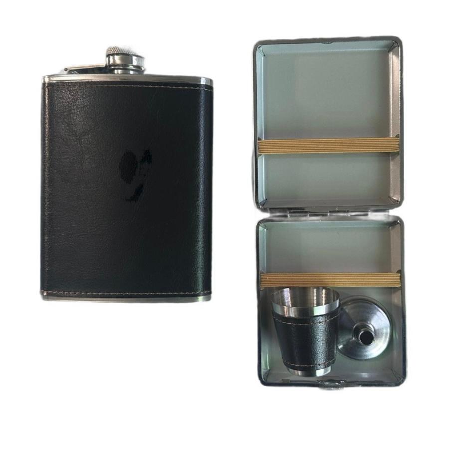 Set cadou Black Leather, 4 piese, plosca, tabachera, pahar tip shot si palnie