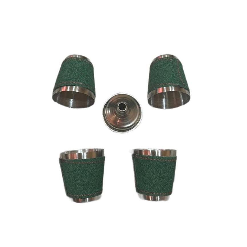 Set cadou Golden Leaf, 6 piese, plosca, pahare tip shot si palnie
