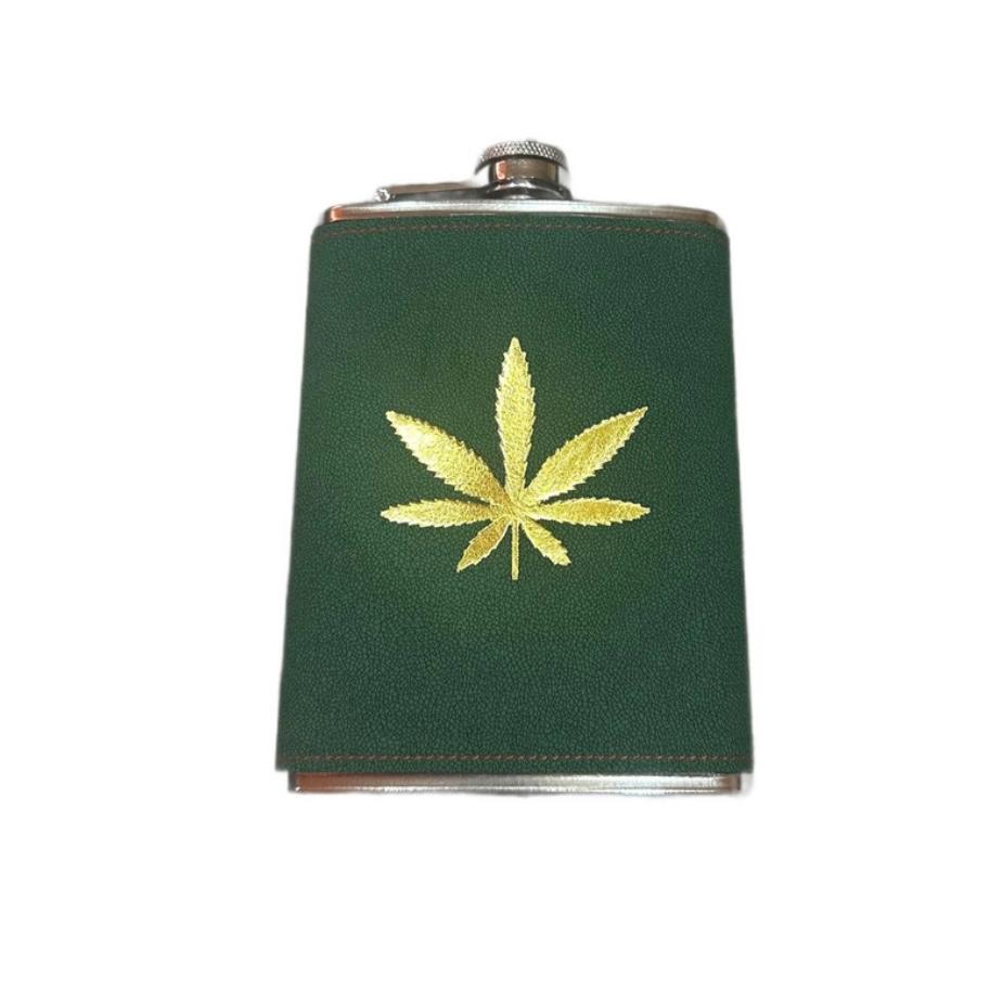 Set cadou Golden Leaf, 6 piese, plosca, pahare tip shot si palnie