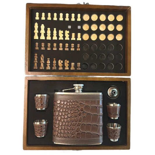 Set cadou format din tabla sah, plosca, pahare tip shot, table si palnie